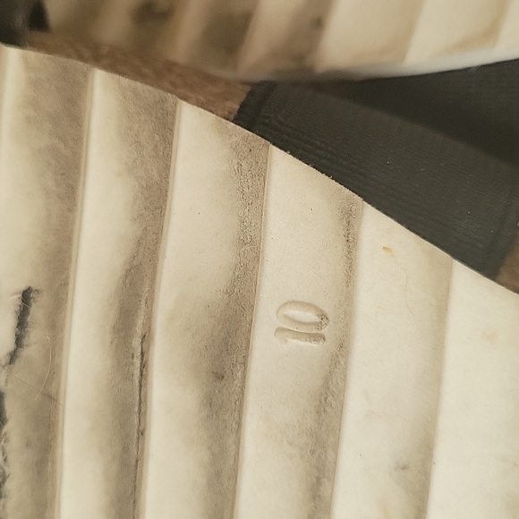 3/$12 ☆☆Strappy black sandals size 10 - Picture 10 of 10